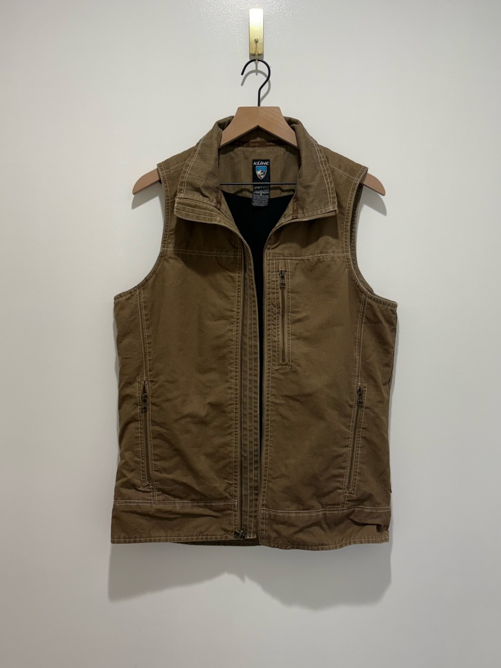 Kuhl Men’s Burr Vest in Vintage Patina Dye Finish